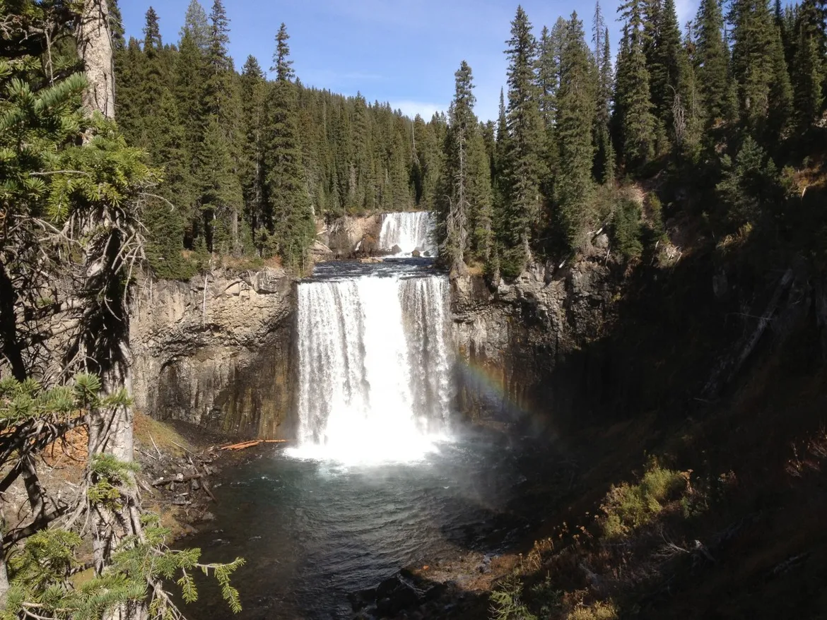 Colonnade Falls - Yellowstone Guidelines 